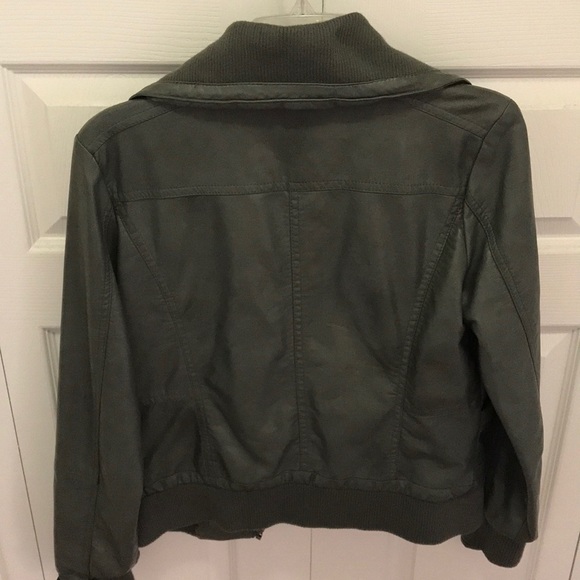 Grey jacket - Picture 2 of 3